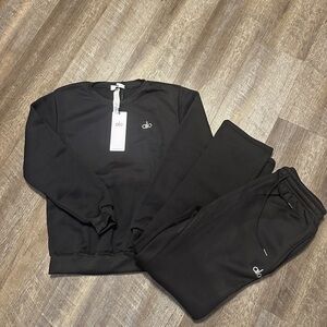ALO Yoga Black Lounge Set